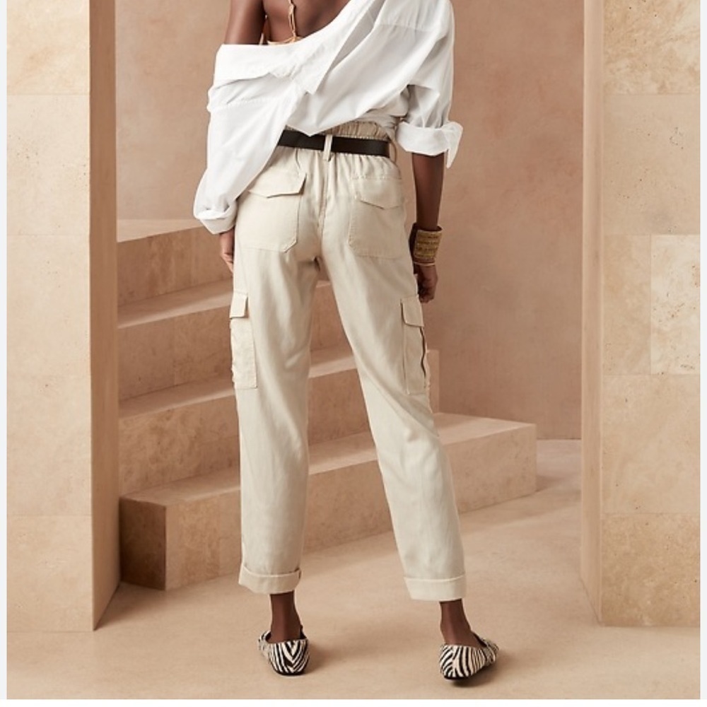 Banana Republic linen blend tapered cargo pants - Picture 3 of 9